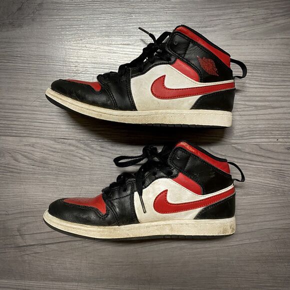 Nike Air Jordan Retro 1 Mid White Gym Red Black Kid size 3Y youth - Picture 3 of 5